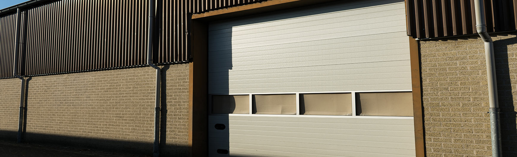 superiore casa giardino: Commercial Garage Door Windows